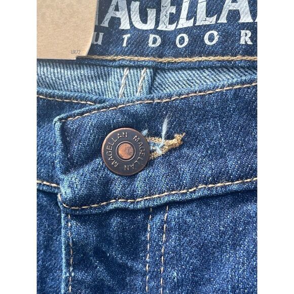 NWT Magellan Straight Jeans Men's 34 Blue Denim 100% Cotton 5-Pockets High-Rise - Picture 2 of 6